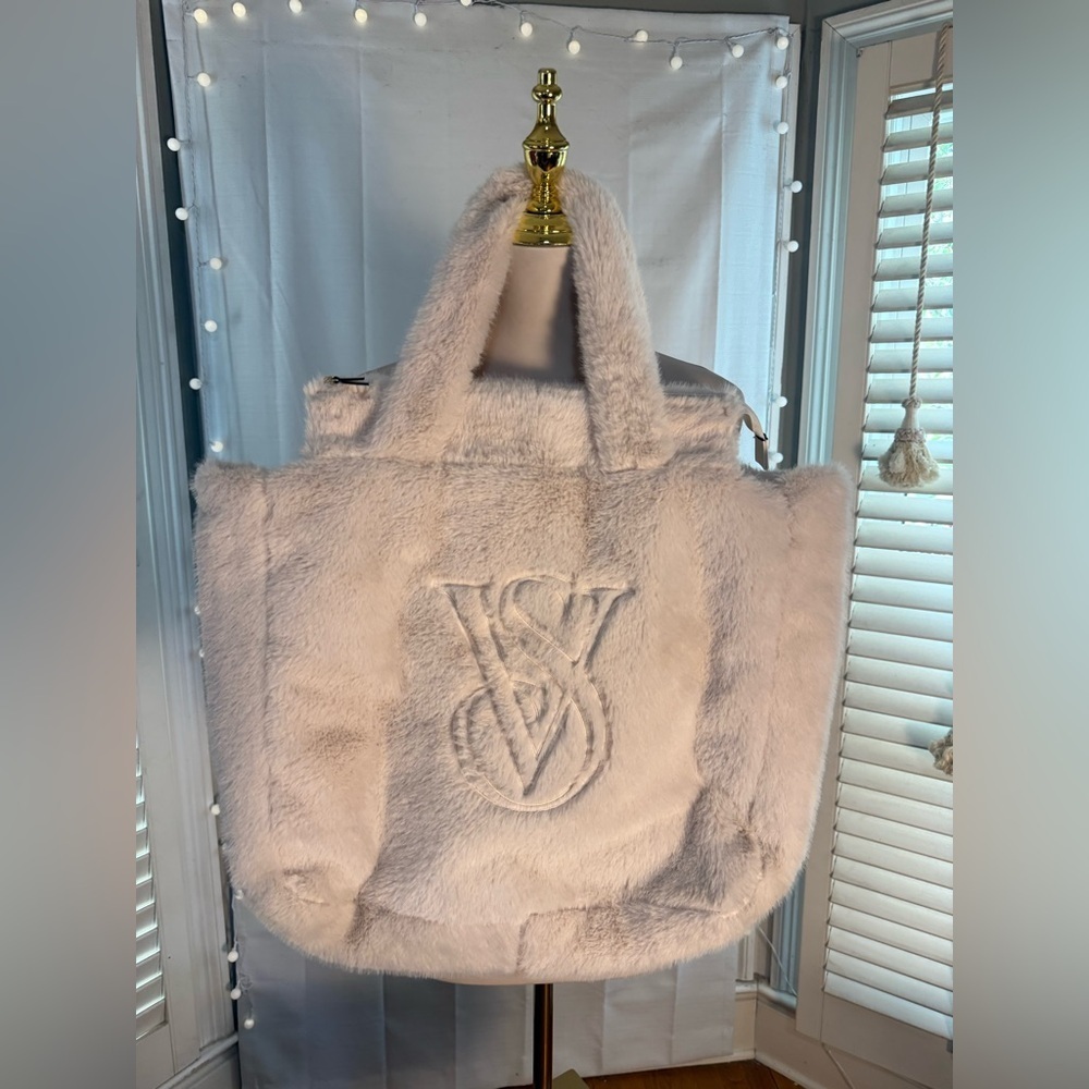 VS Style Faux Fur Sherpa Monogram Tote Bag Large Cream